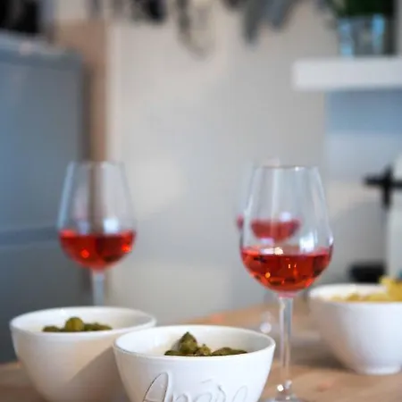 T2 A 80m Soleil Climatise Le Parfum Du Sud